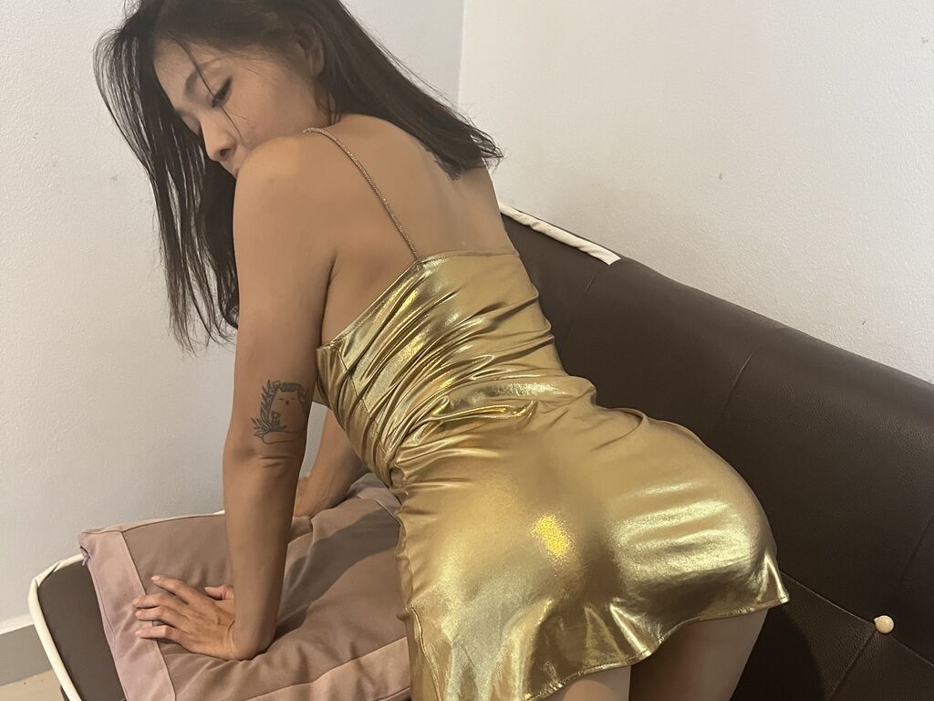 Semirra model profile and live status
