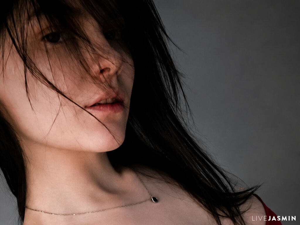 Browse SenaidaCallegari live chat profile