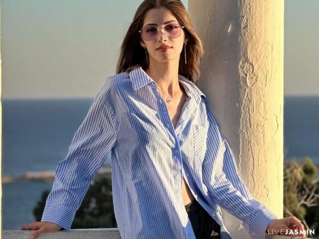 SerenaStolz live cam girl profile