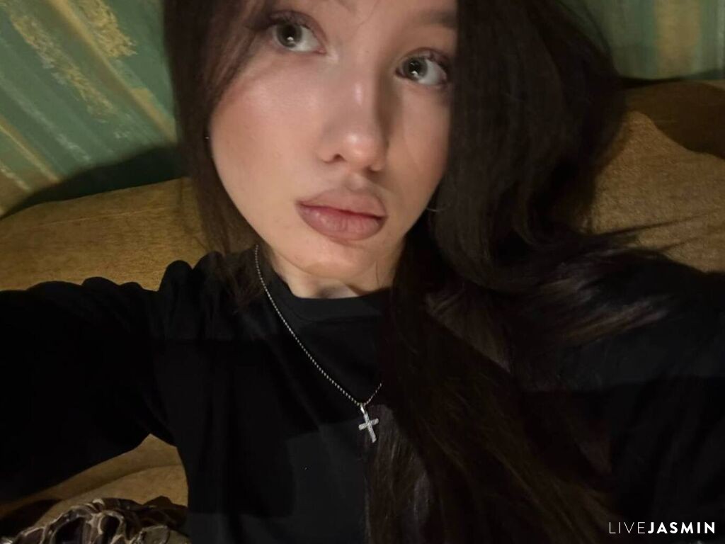 ShantaeBreaud model profile and live status