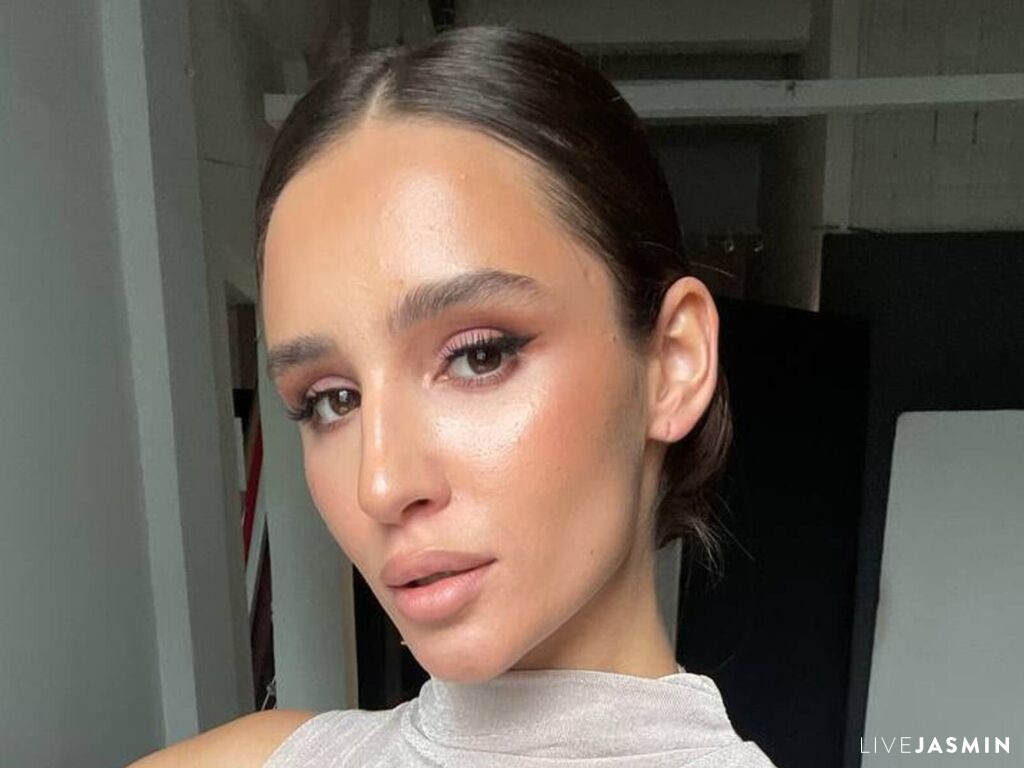ShawnNoor model profile and live status