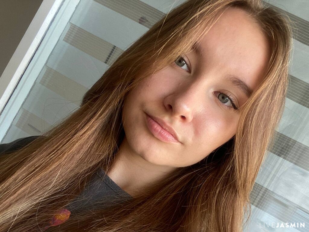 ShirleneAsa live cam girl profile