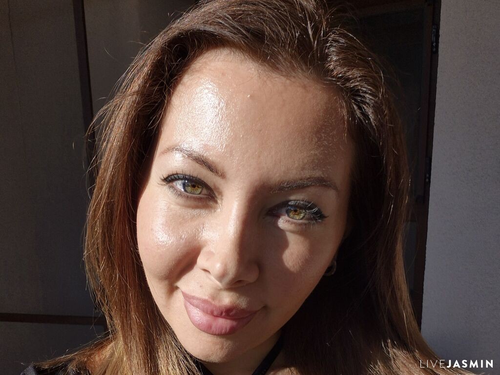 SilviaJo LiveJasmin model profile