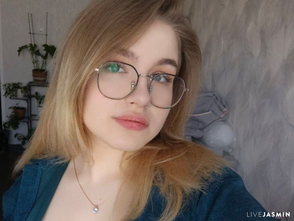 SophieVietto LiveJasmin cam profile image
