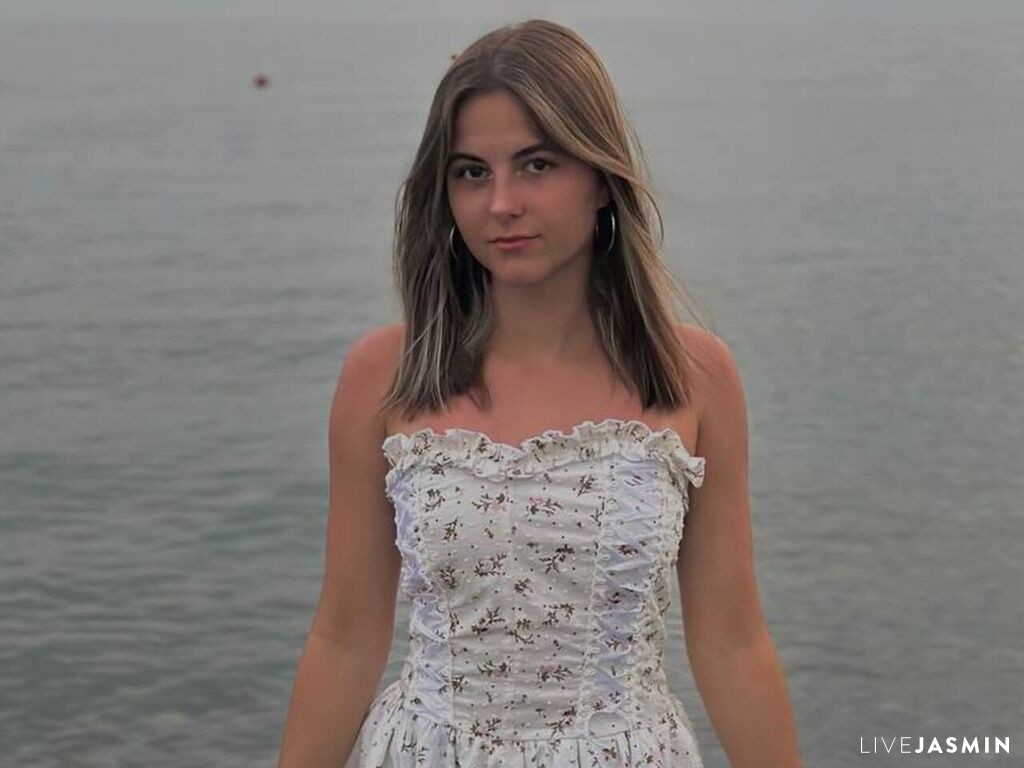 View StellaWerty live cam profile