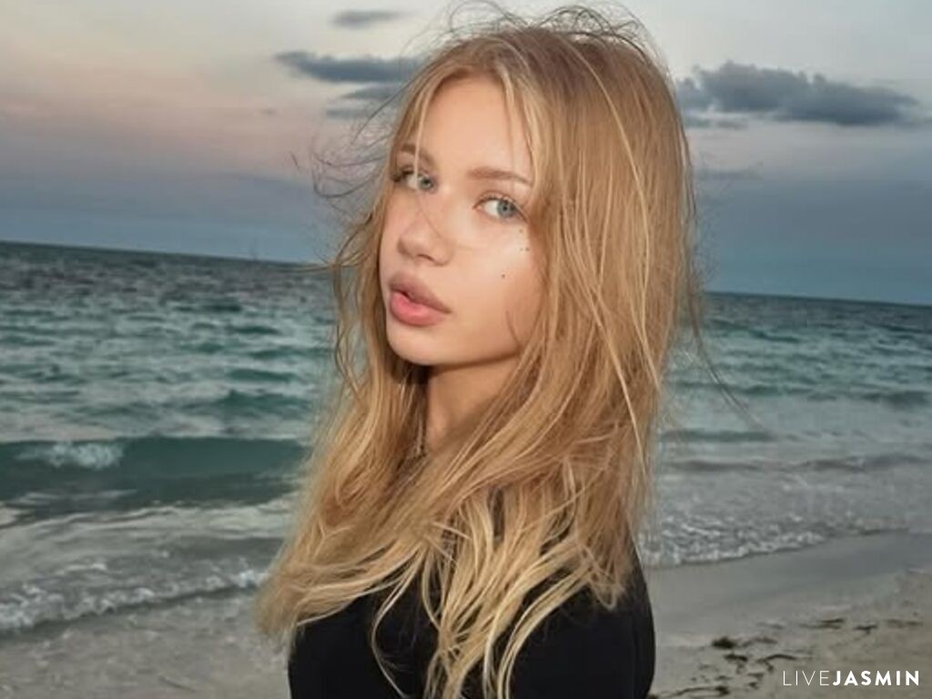 Cam girl profile image for StephanieChelf