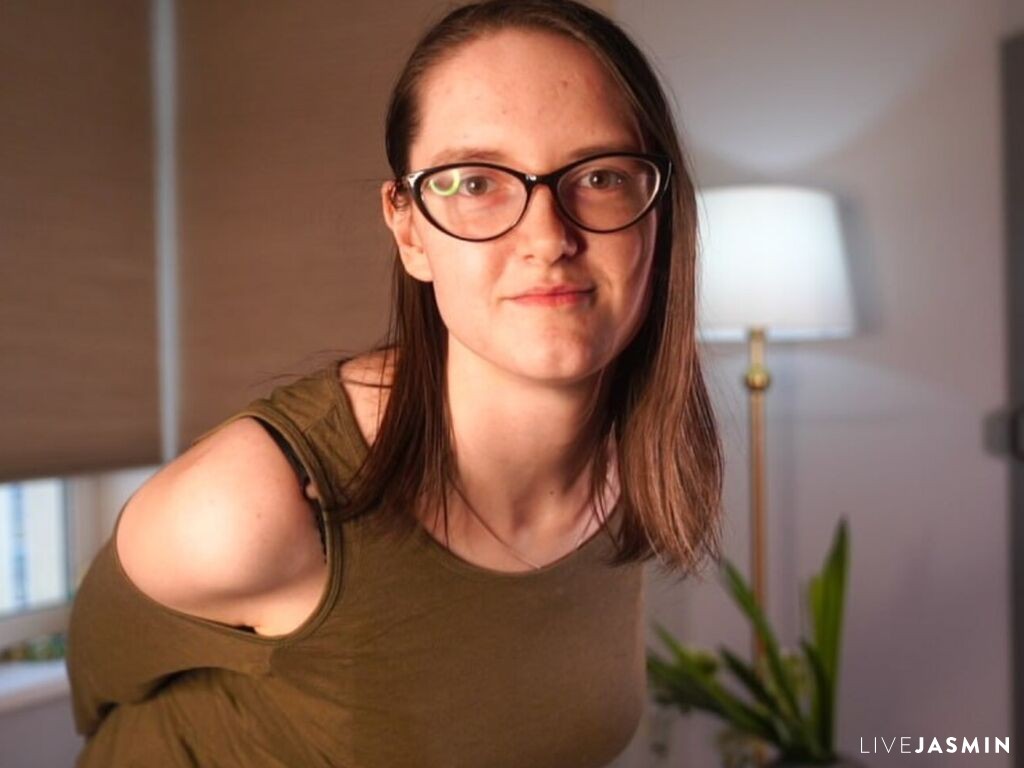 SusanMcDonald model profile and live status