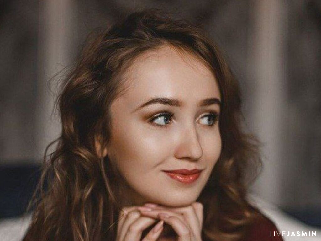 SuzannKernes model profile and live status