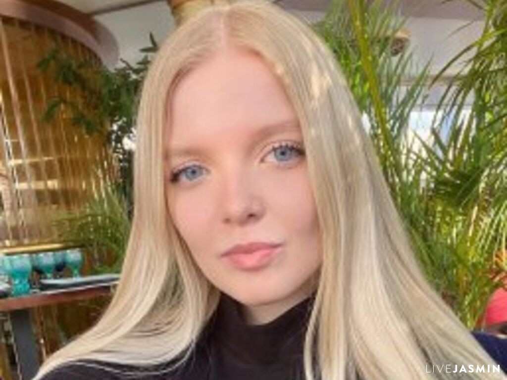 SweetAnny LiveJasmin model profile