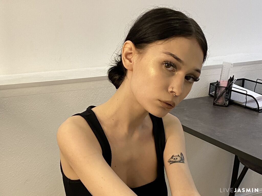 TaliaHicks profile in Live 19 Year Old Cam Girls