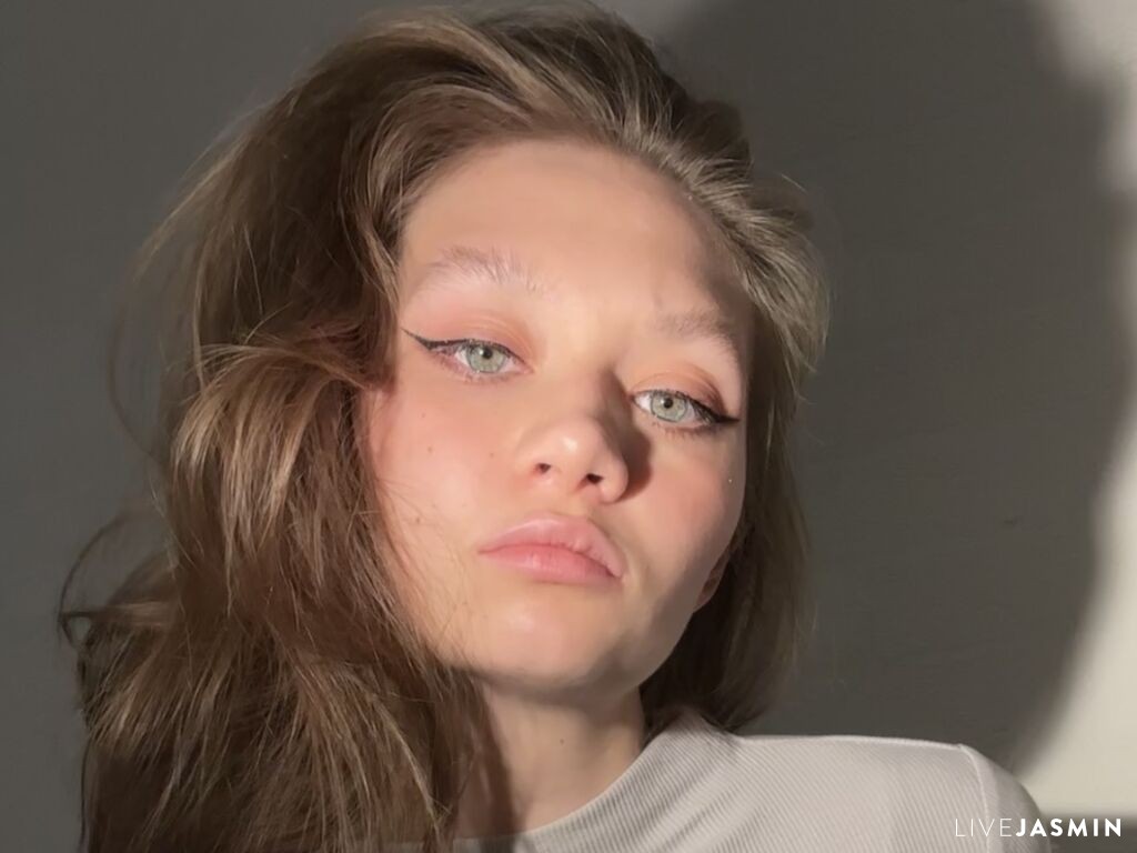Cam girl profile image for TawanaHyers