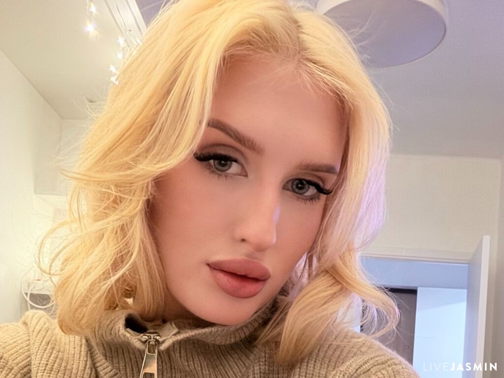 TerisaKlyn model profile and live status
