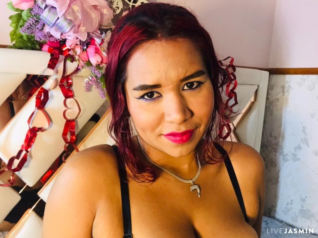 View TeynaCruz on AlwaysCamGirls