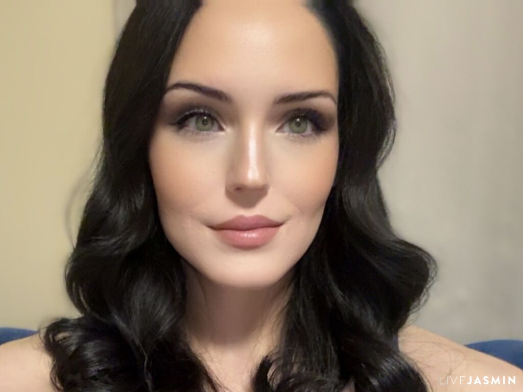 View TheMiaVice cam profile and live status
