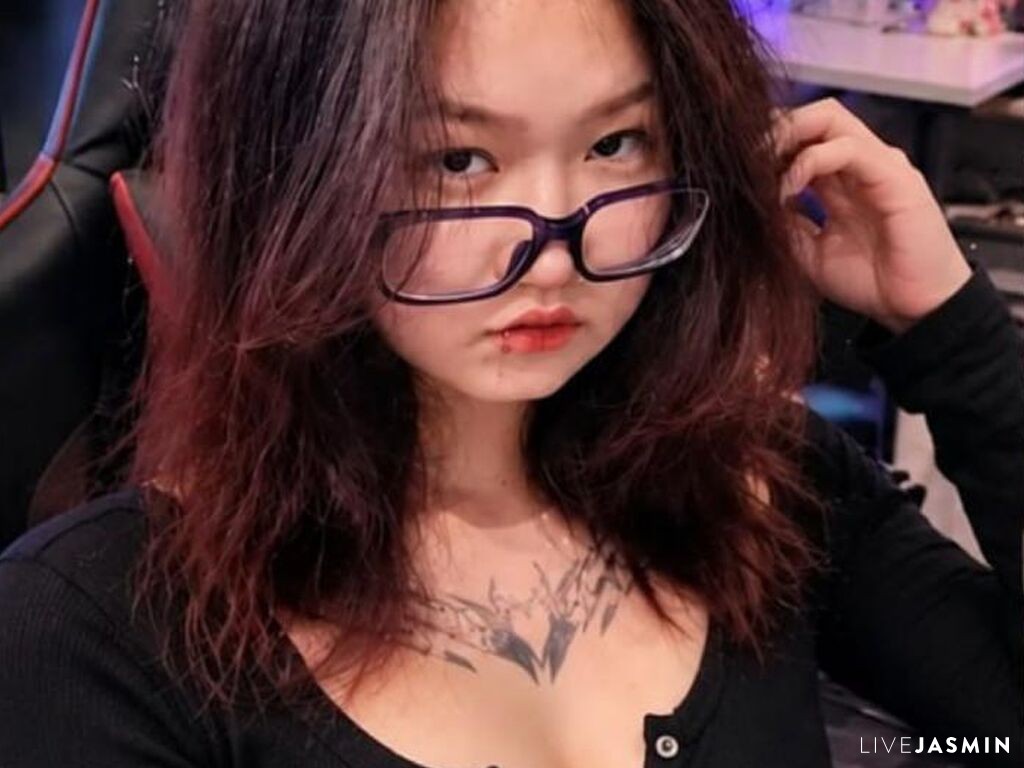 Profile photo for TishaOyervides