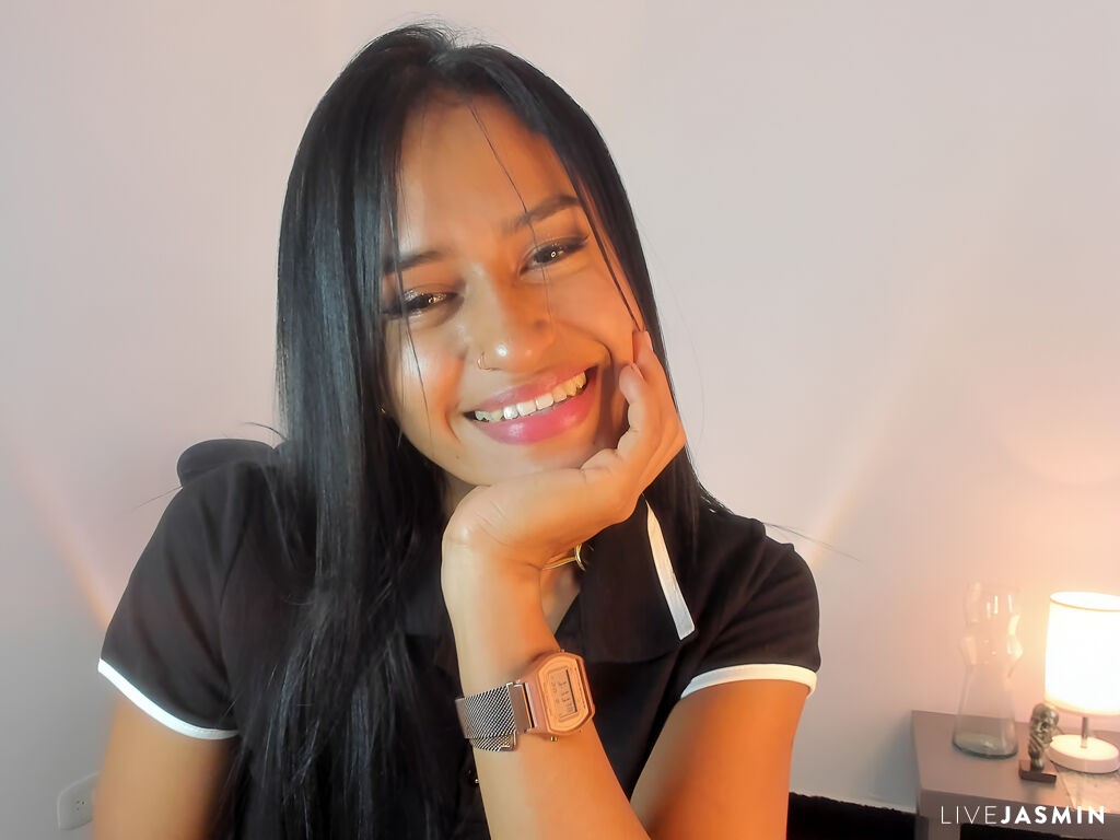 Cam girl profile image for ValdriCanela