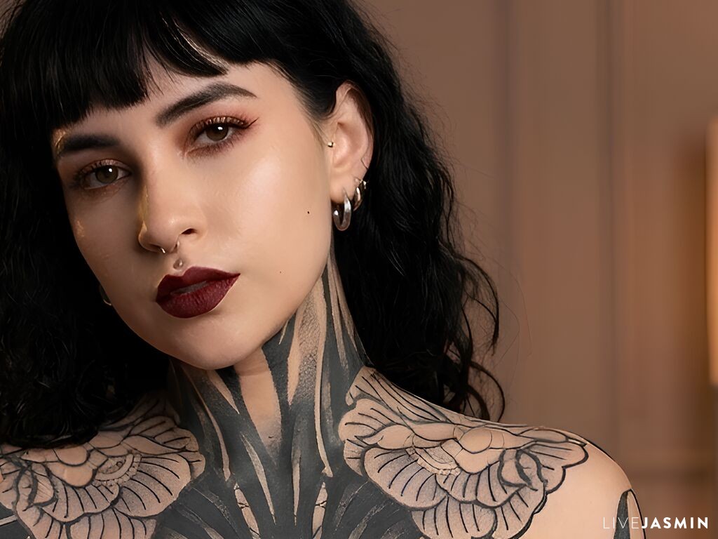 ValentineSaenz LiveJasmin model profile