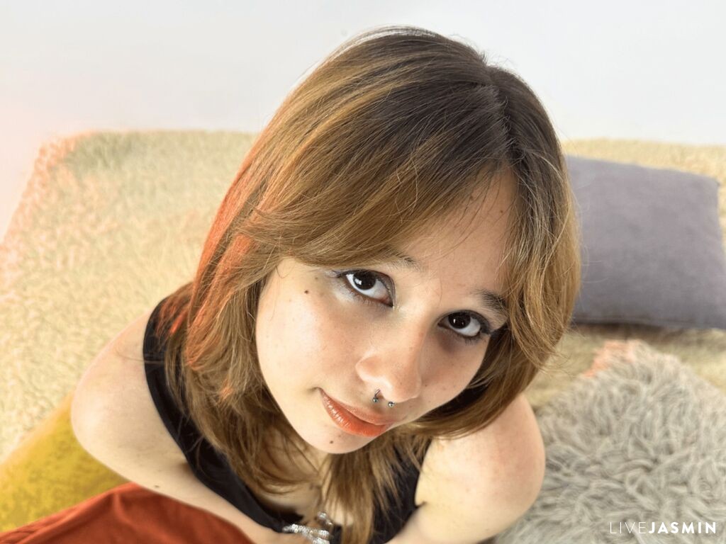 Profile photo for ValeryRhouge