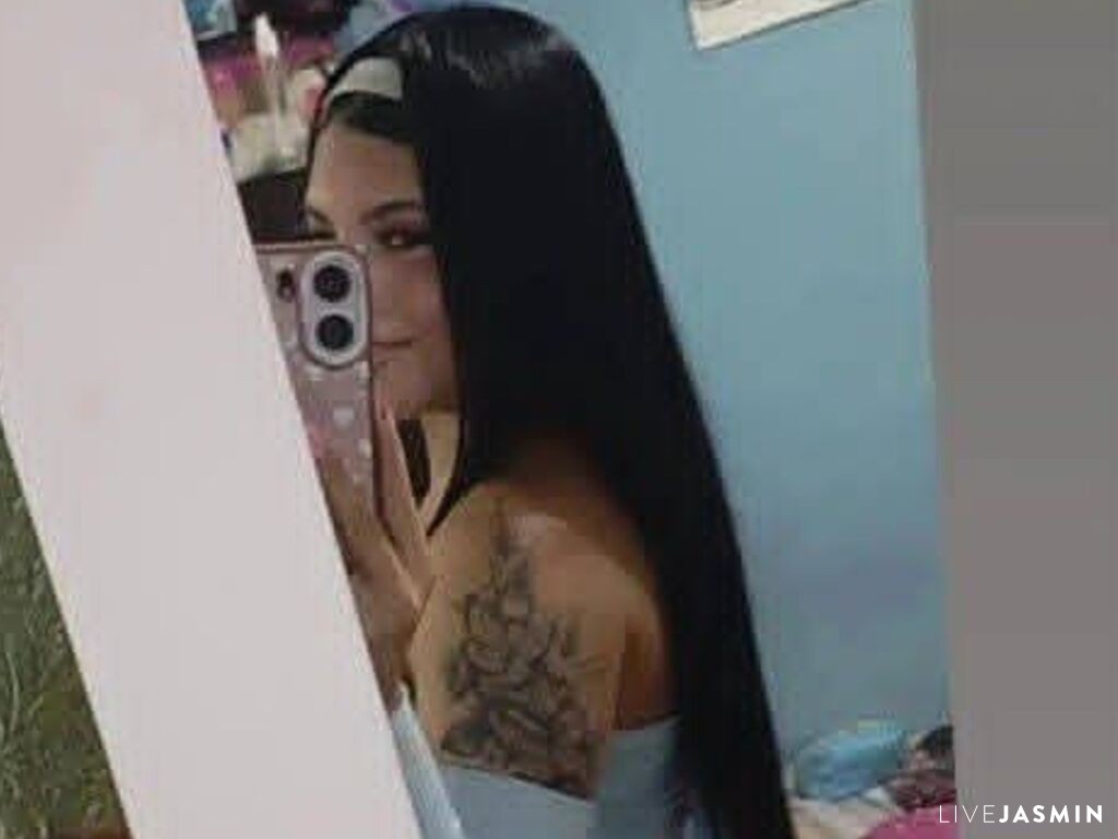ValkiriaRusso live cam girl profile