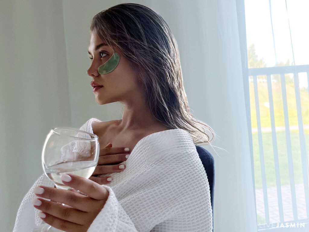ValyMorgan model profile and live status