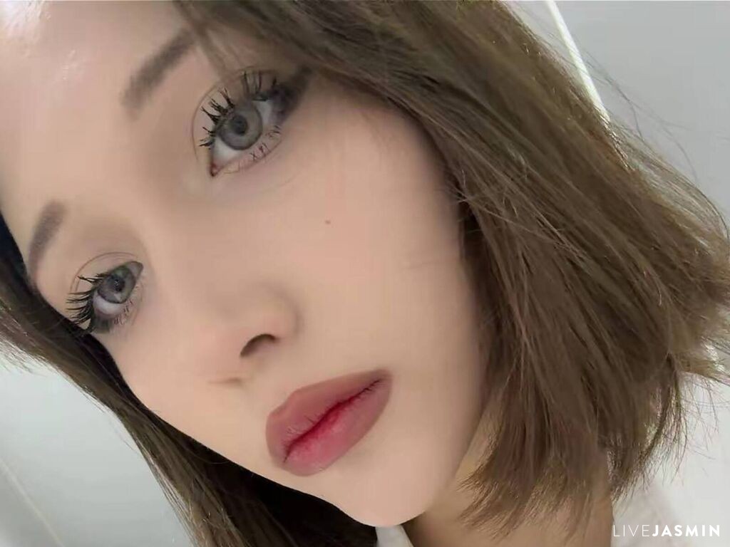 VanBobic model profile and live status