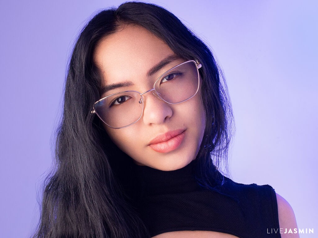 Cam girl profile image for VanneSoft