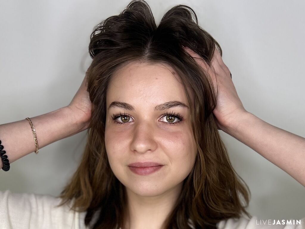 Browse VicentaVeshedsky live chat profile