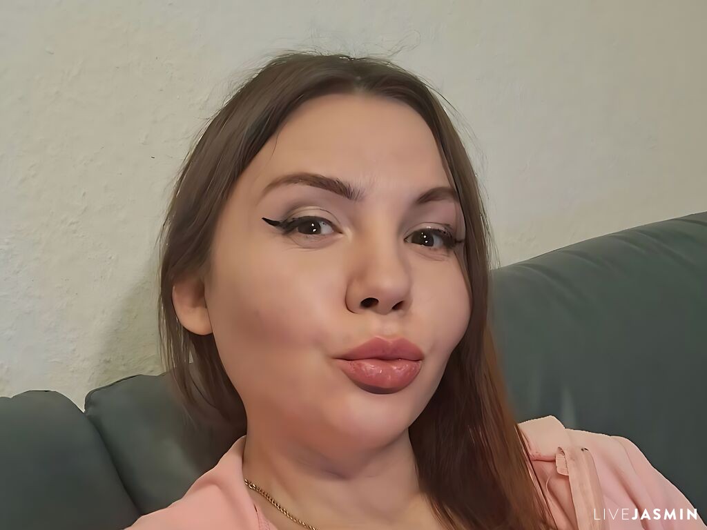 Cam girl profile image for ViolettaBasysta