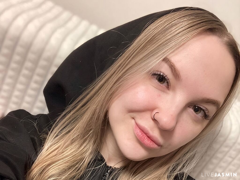VivianaWedell model profile and live status