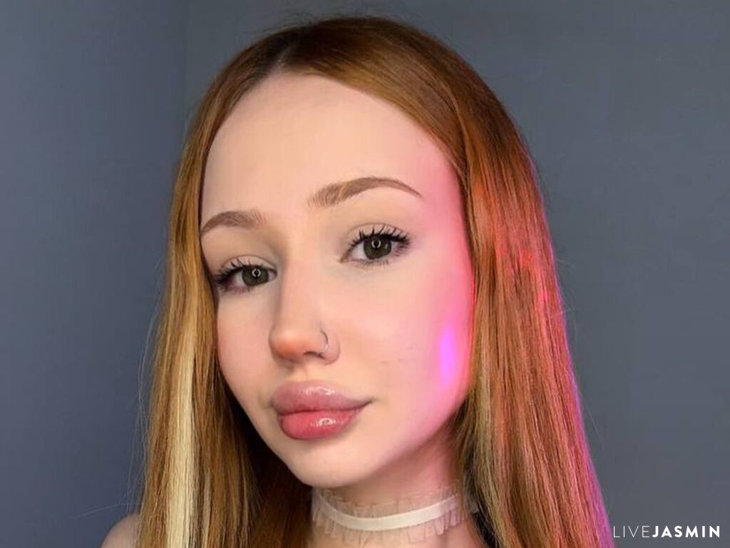 Live cam profile for ZoeFord