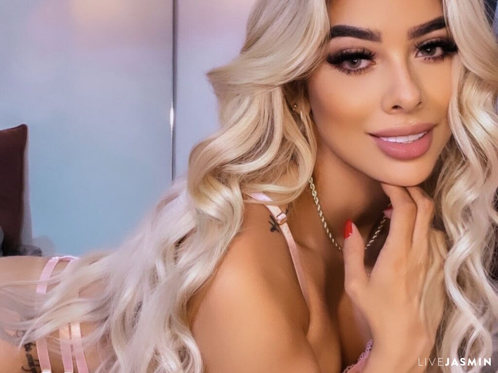 ZoeyVegas LiveJasmin model profile